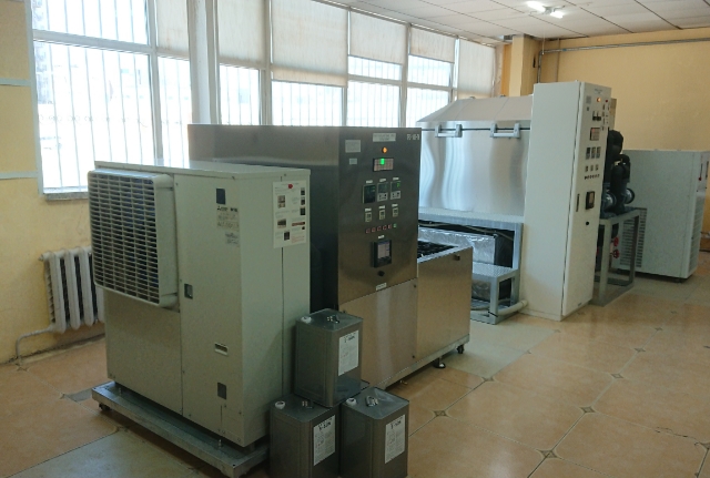 モンゴル科学技術大学（MUST）に凍結融解試験装置2台を納入