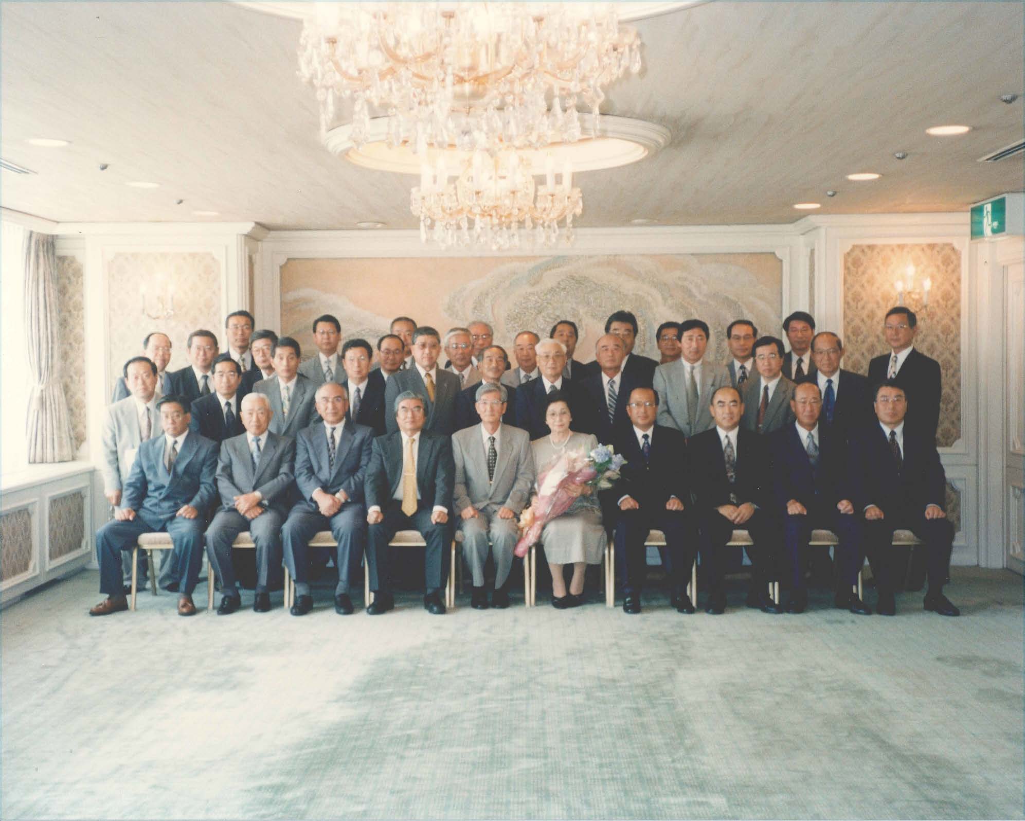 叙五勲端宝章受章